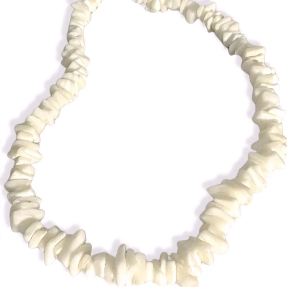 Natural Puka Shell White Chip Choker Necklace